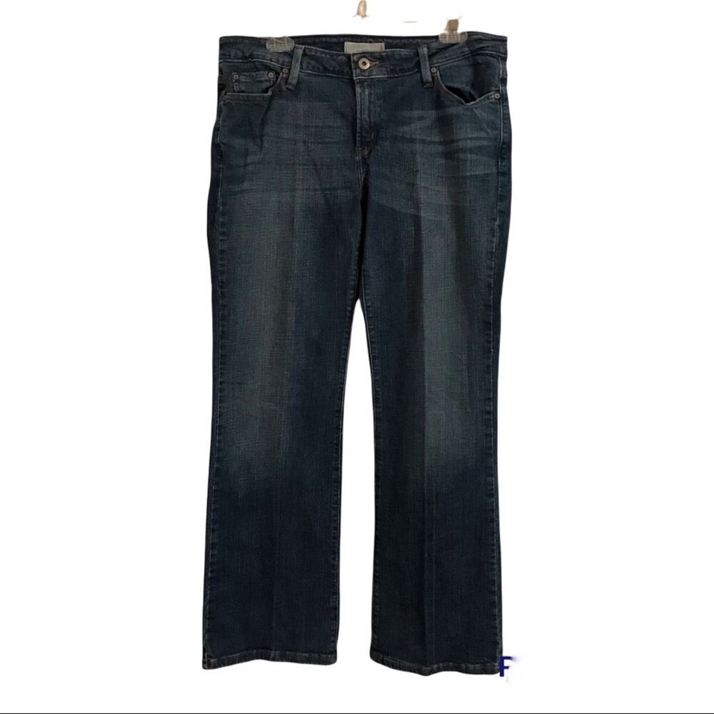 Levi’s Low Bootcut 545 Jeans Front Whiskering Button Flap Pockets
